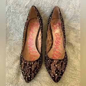 Fabulous Betsey Johnson Pump heels with Lace and Crystals! Black Size 7.5M